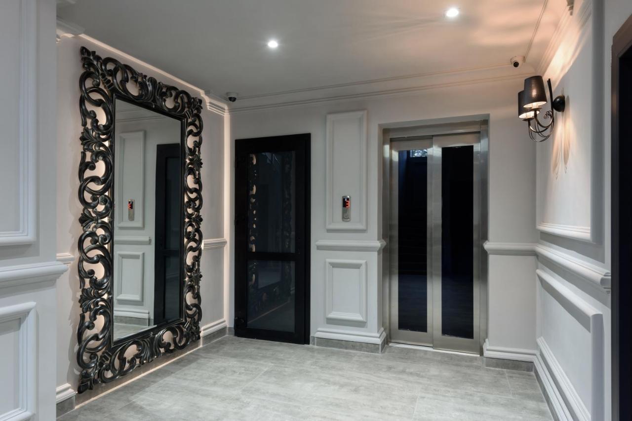 Hotel Grand Royal à TTchernivtsi Extérieur photo